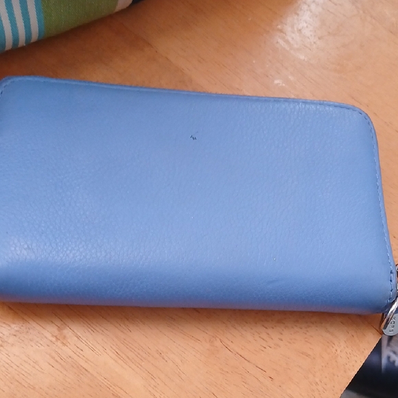 Michael Kors Sky Blue Zip Wallet - Picture 3 of 5